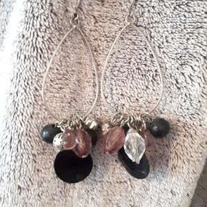 👽3/$25👽 Dangly beaded teardrop hoops